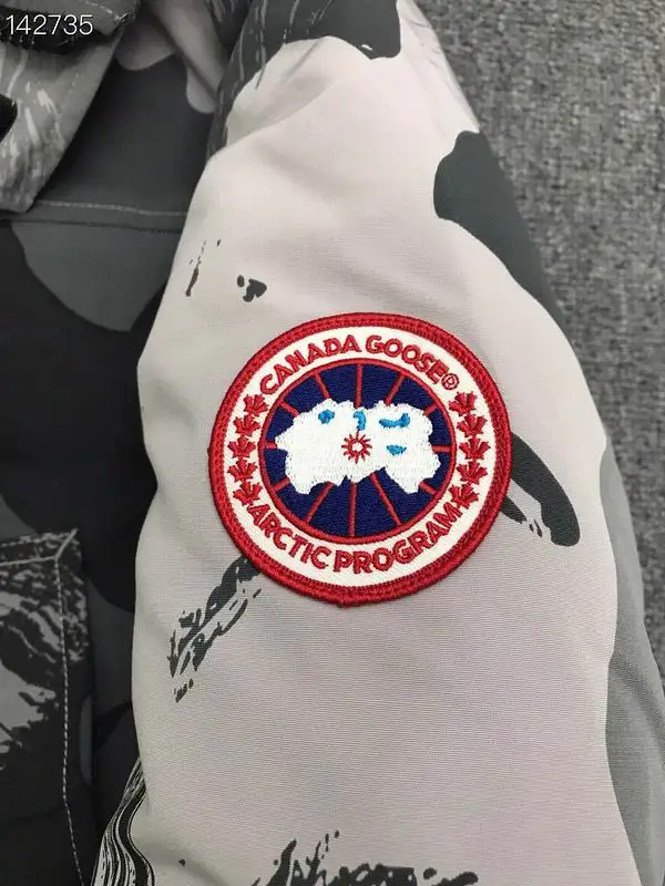Canada Goose M-2XL 26yr42 (92)